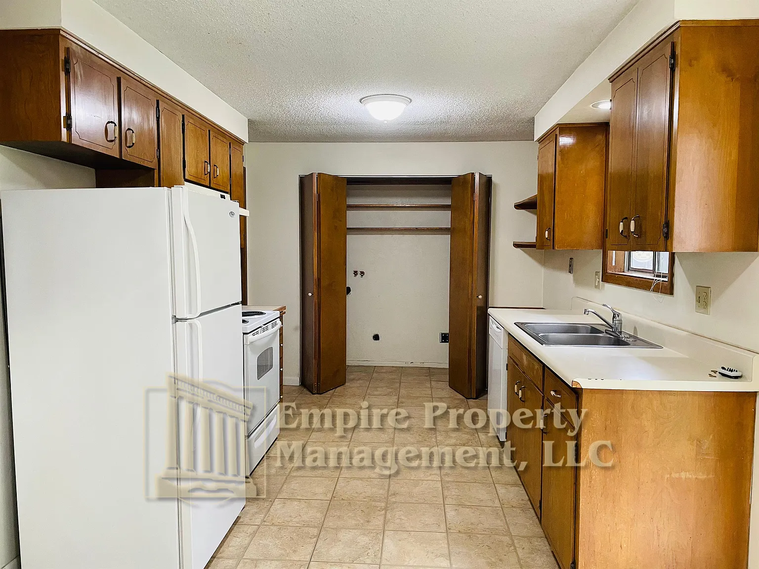 3481/3485 Western Drive - TM - 3485-... — Photo 4
