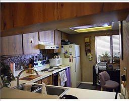 5th image of 110 Mary Dr