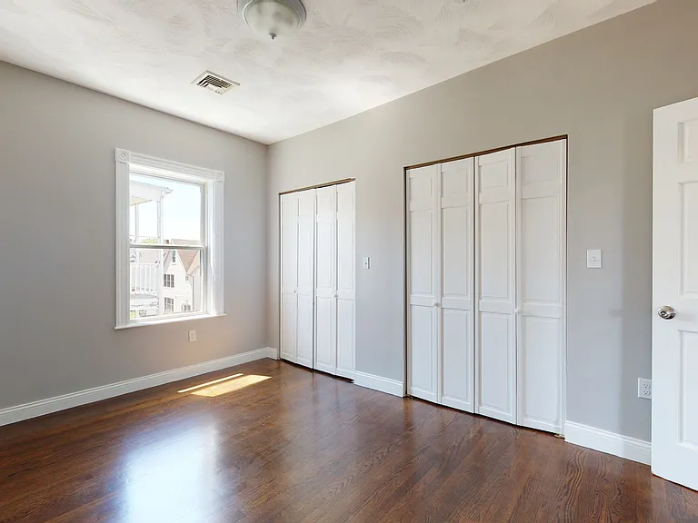 26 Elder St #3 — Photo 9