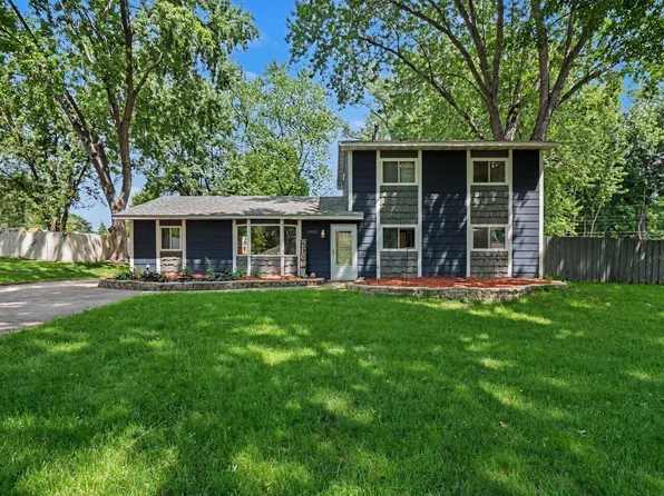 10021 Redwood St NW, Coon Rapids, MN 55433