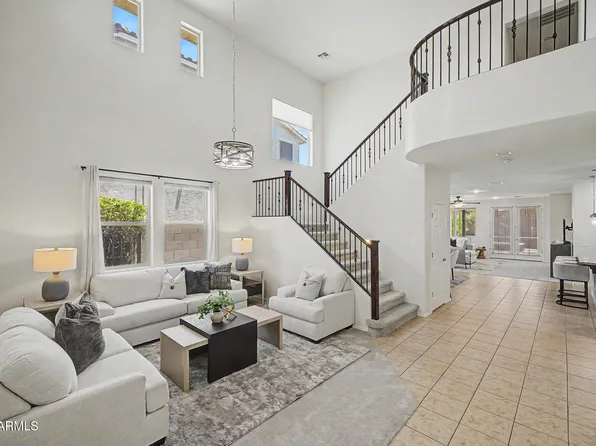 2707 E DANIEL Drive, Gilbert, AZ 85298