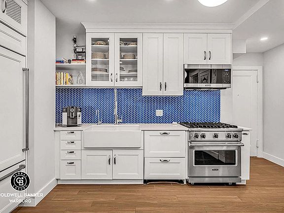 3rd image of 1040 Park Ave #9D