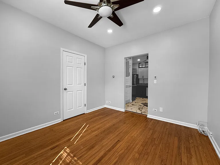 1642 N Marshfield Ave #1R — Photo 5