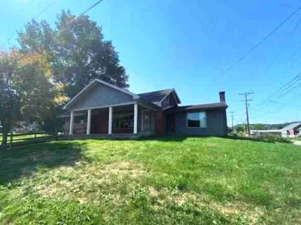402 20th St, North Apollo, PA 15673