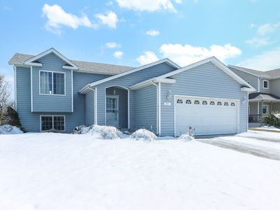 4507 Newport Ln, West Fargo, ND, 58078