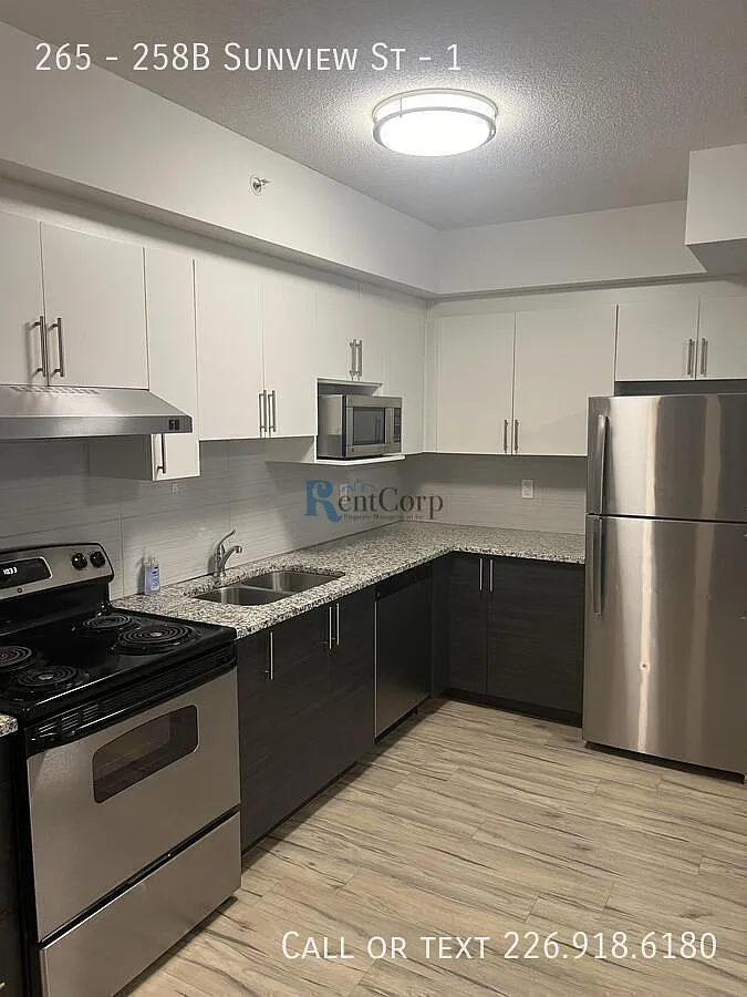 1 bed, 1.0 bath, 421 sqft, $1,700 — Photo 2