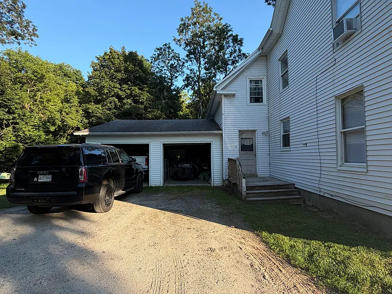 274 Lisbon St #A — Photo 2