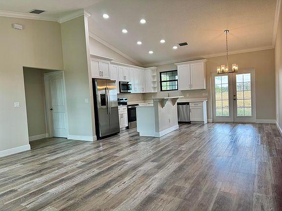5th image of 5009 SE 42nd Street