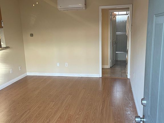 2nd image of 617 Maltman Ave #2