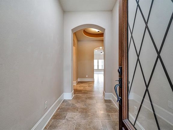 4th image of 19106 N Highlands Bayou Dr