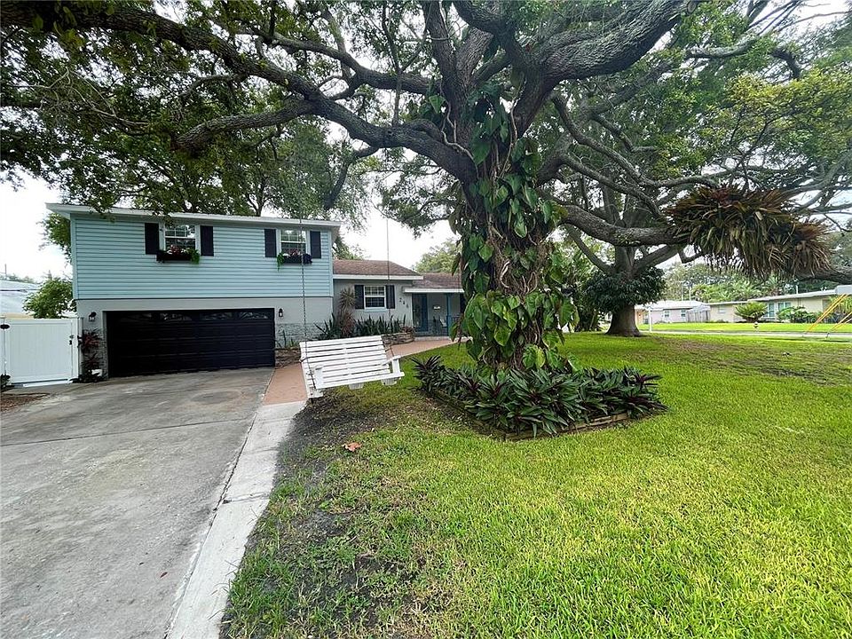 1st image of 246 PARK CIRCLE S