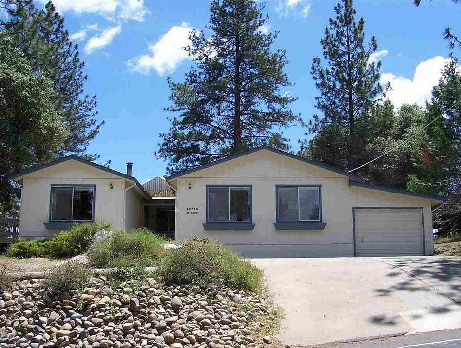 1st image of 12715 Mueller Dr