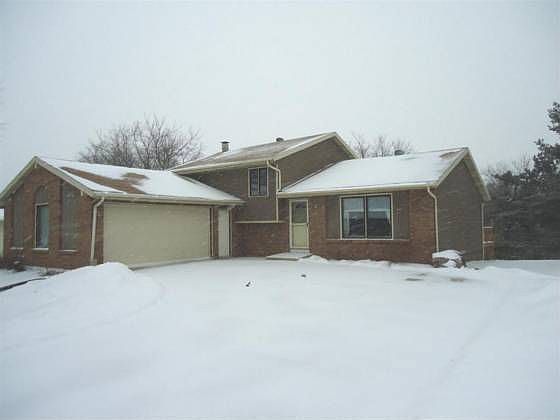 1st image of 844 Somerset Dr
