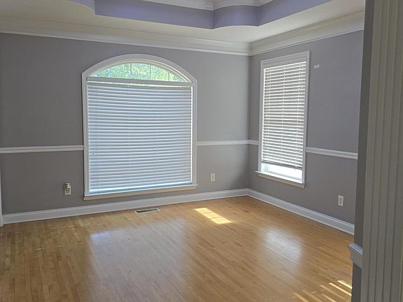 5th image of 6033 Heritage Ridge Dr