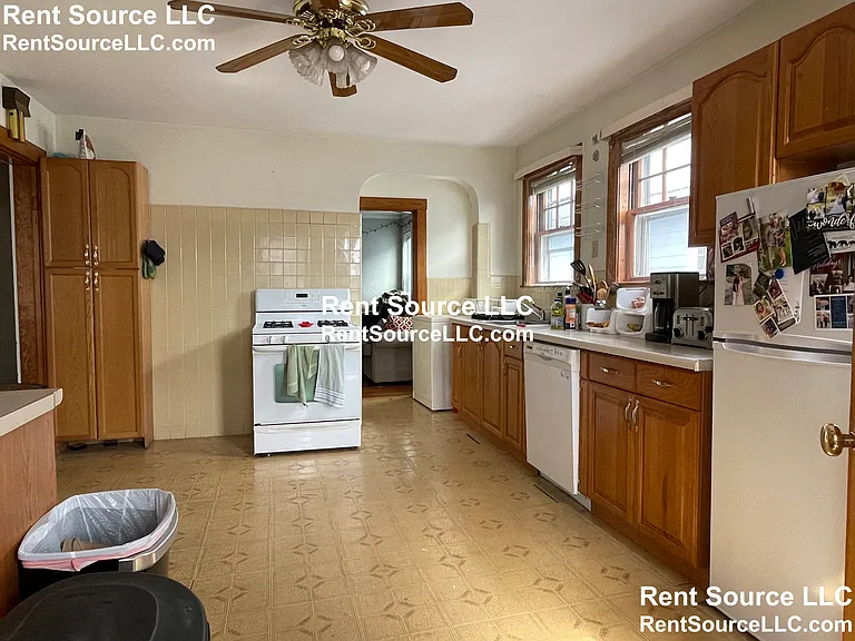 46 Frederick Ave #2 — Photo 4
