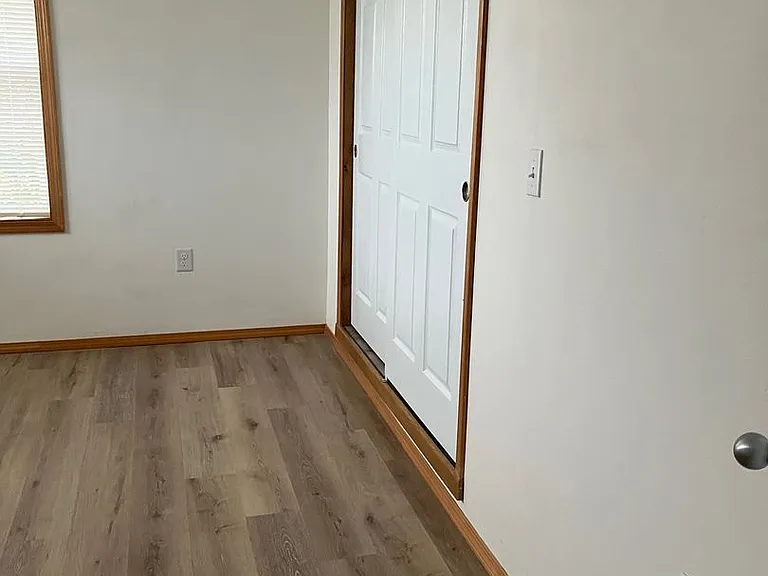 1909 N Springbrook Rd — Photo 15