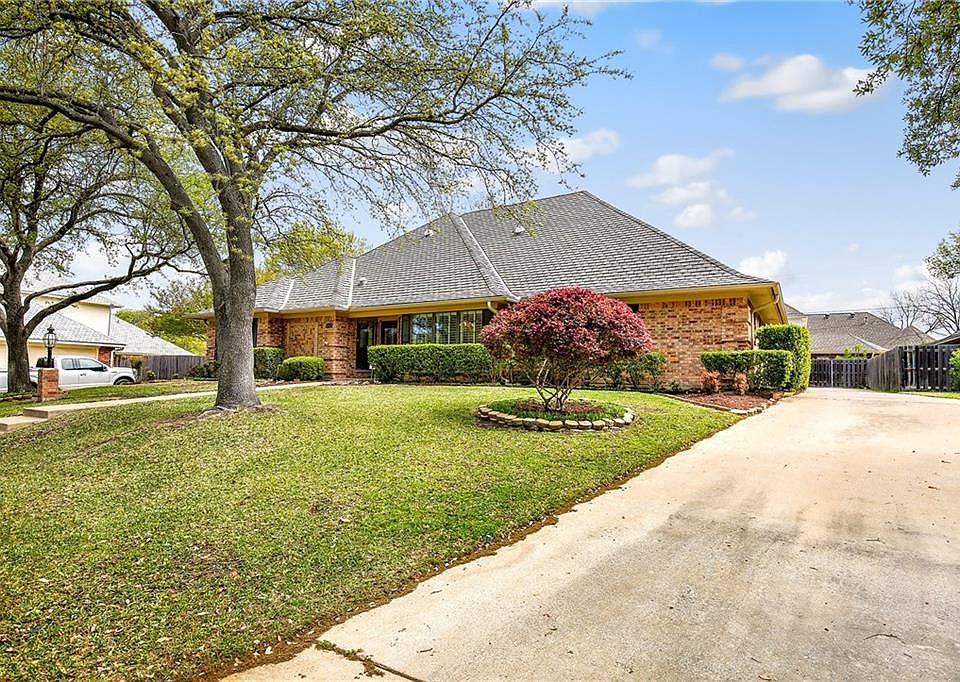 1st image of 4003 Windview Dr