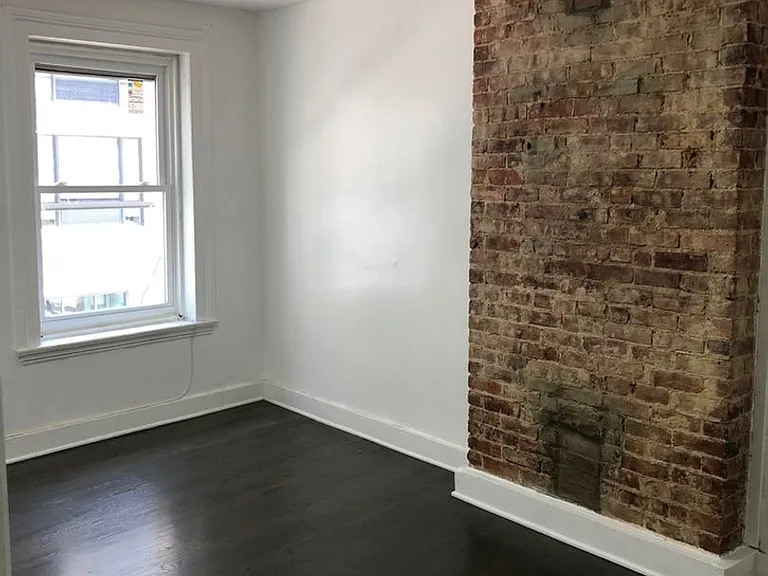 59 Halsey St — Photo 4