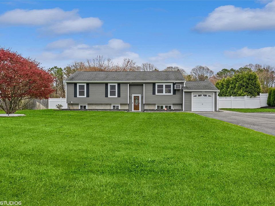 1st image of 637 N Dunton Avenue