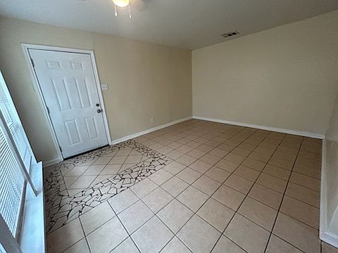 1st image of 1602 Duncan Ave