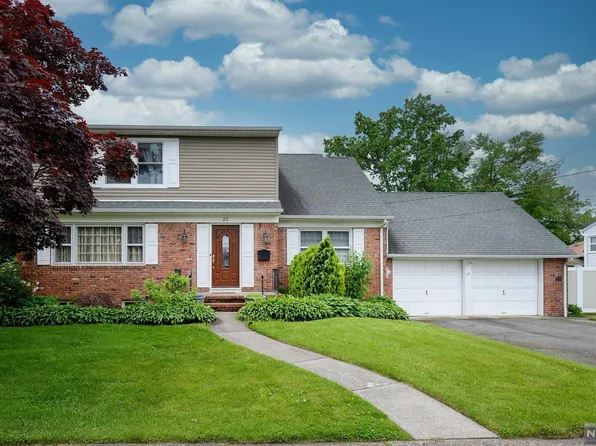 22 Parkview Ave, Elmwood Park, NJ 07407