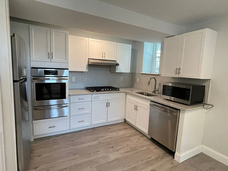 235 Lafayette St #1A