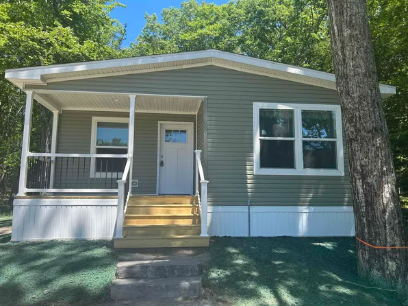 6 Country Ridge Park, Rochester, NH 03867-4505