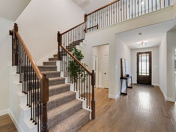 2nd image of 5220 Picasso Rd