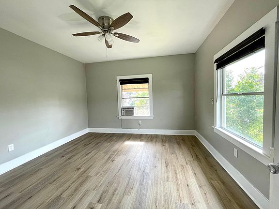 2nd image of 2617 Jeffries Ave