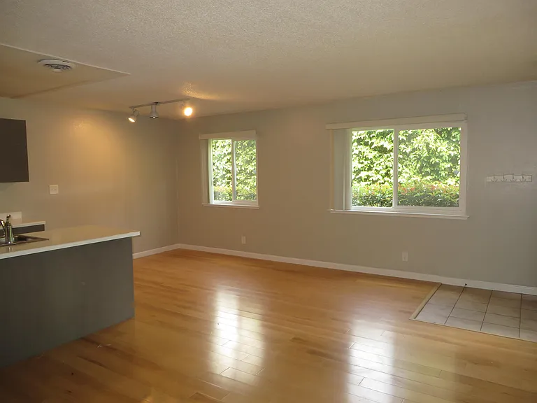2505 Prescott Rd — Photo 8