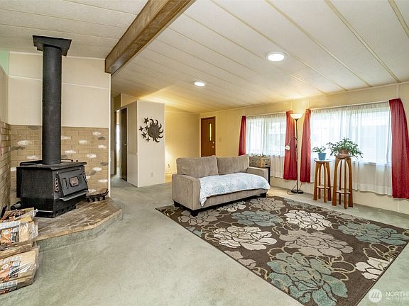 5th image of 3611 I Street NE #182