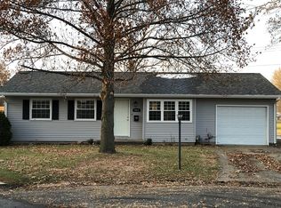 962 Rudy Ave, Mattoon, IL 61938