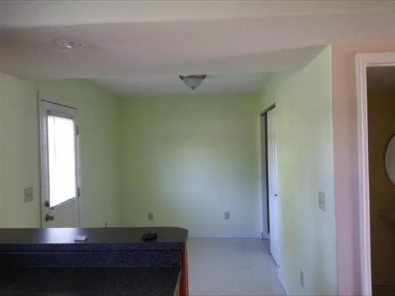 805 Mickey Ln — Photo 4