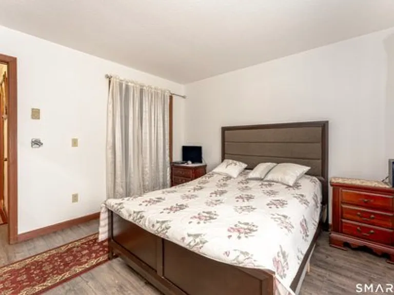 675 Highland Ave — Photo 8