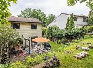 638 Valley Stream Cir, Langhorne, PA 19053