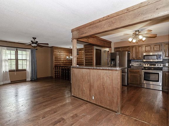 4th image of 3625 Cedar Ln
