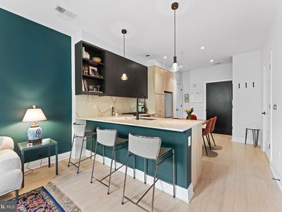 900 11th St SE APT 108, Washington, DC, 20003