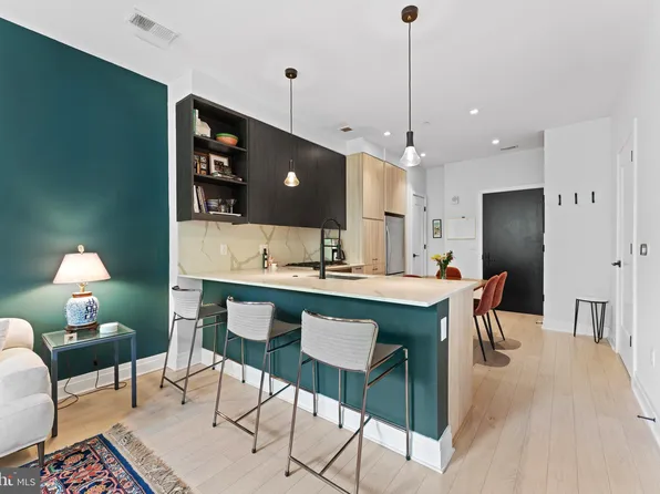 900 11th St SE APT 108, Washington, DC 20003