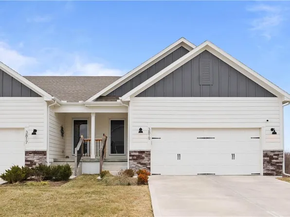 3819 SW Walsh Dr, Lees Summit, MO 64082
