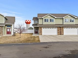 2334 14th St NW, Minot, ND 58703