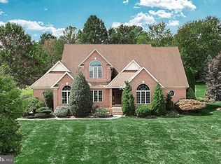 300 Orchard Dr, Hanover, PA 17331