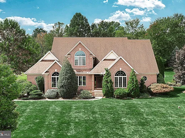 300 Orchard Dr, Hanover, PA 17331