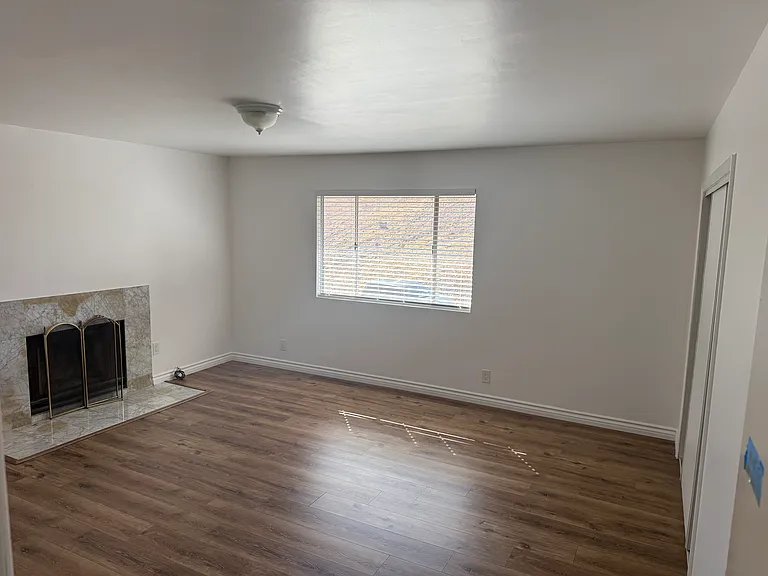 30400 Morton Ave — Photo 10