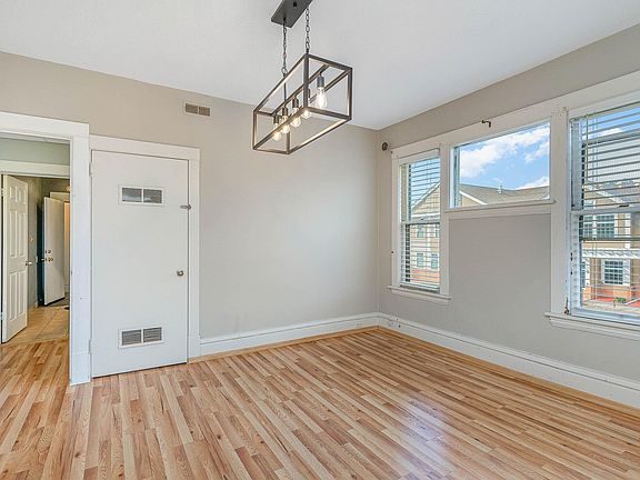4th image of 1839 Irving Ave N #2