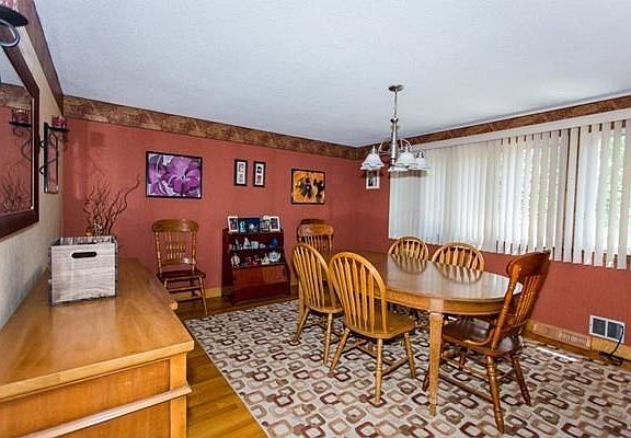 4th image of 40 John E Smith Dr