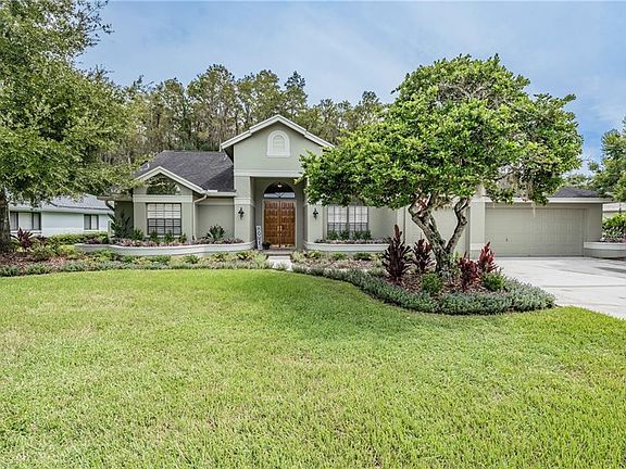 2nd image of 875 Centerwood Dr