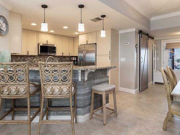 5th image of 200 Gulf Shore Dr Unit 822