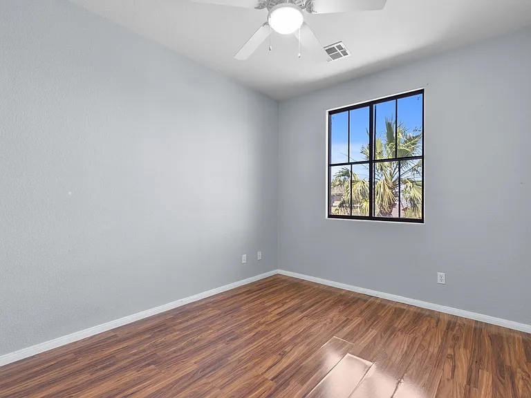 249 Jessica Grove St — Photo 31