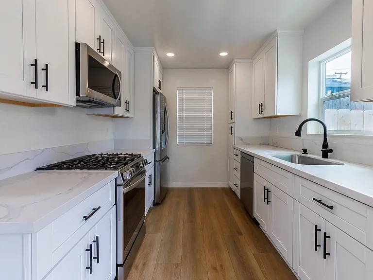 275 Hillcrest Dr #105 — Photo 5
