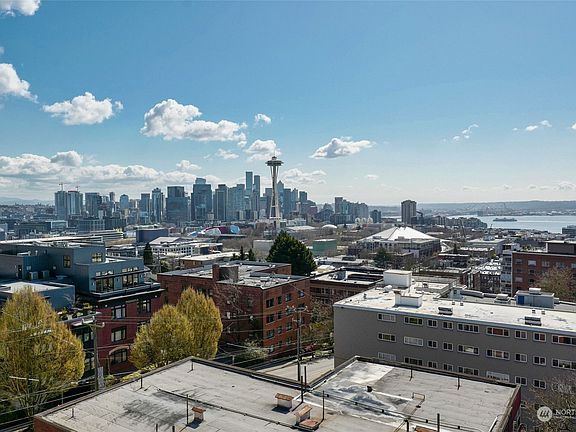 2nd image of 1001 Queen Anne Avenue N #PH-3